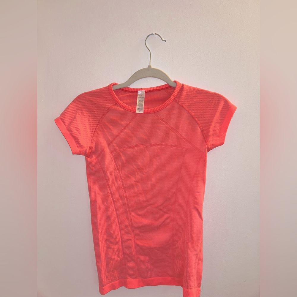 Ivviva coral short sleeve shirt size 12
